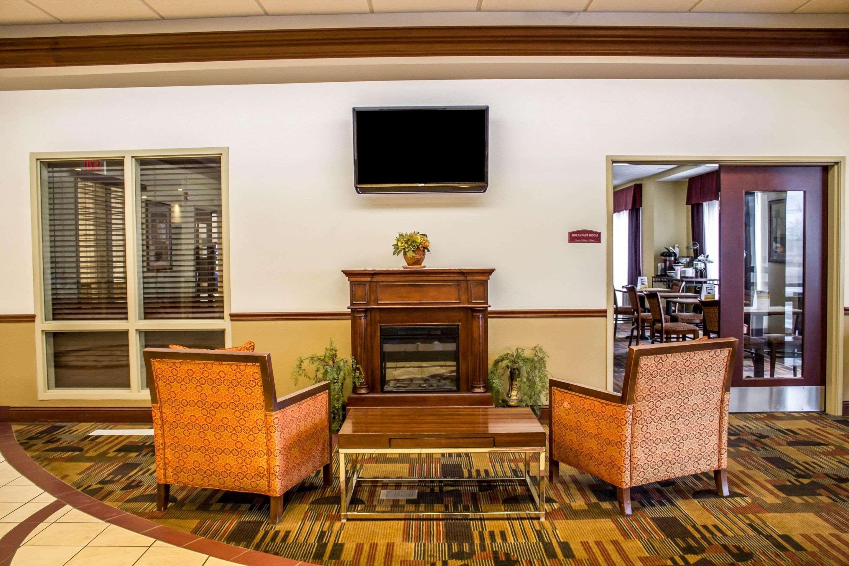 Comfort Inn & Suites Kent - University Area 외부 사진