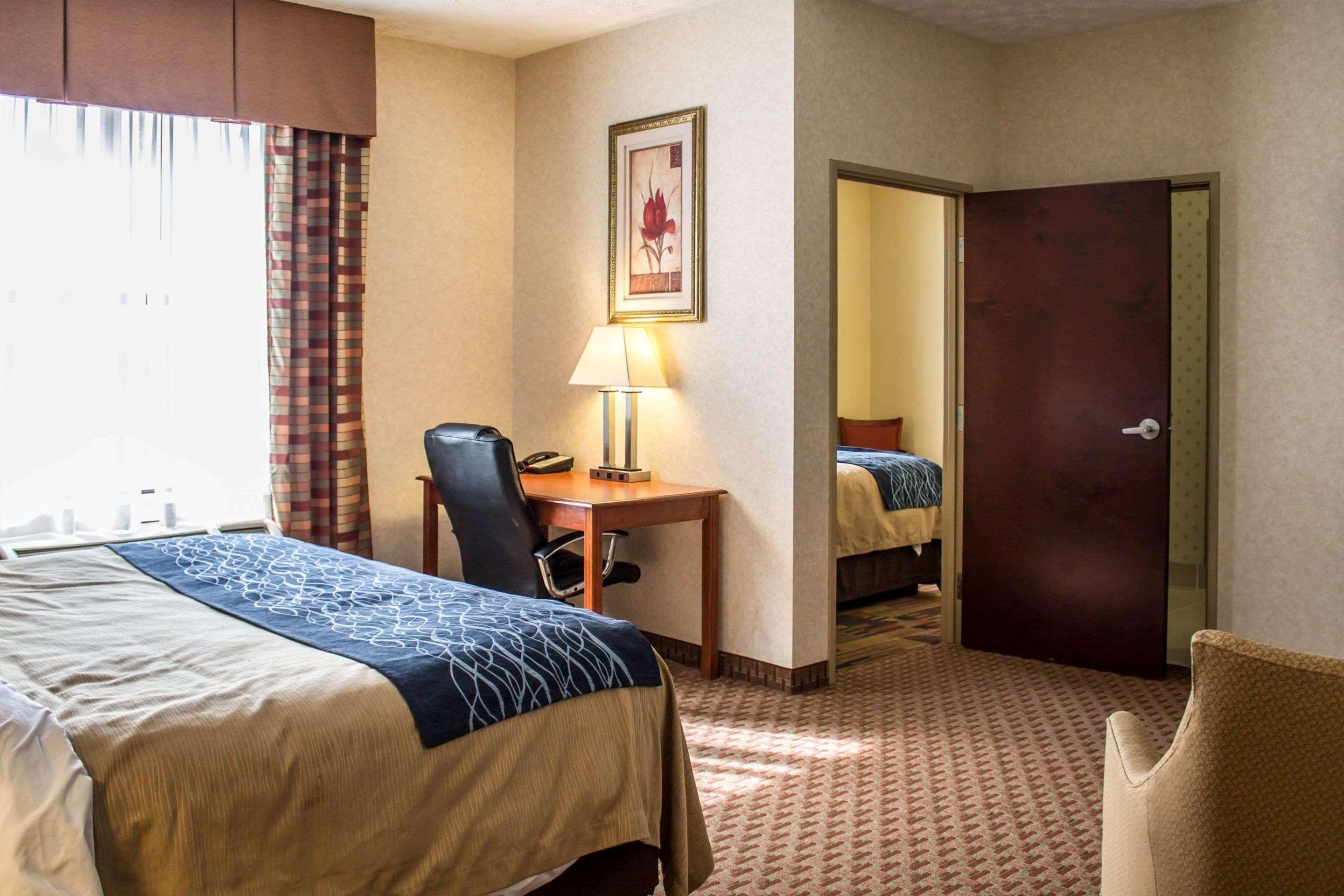 Comfort Inn & Suites Kent - University Area 외부 사진