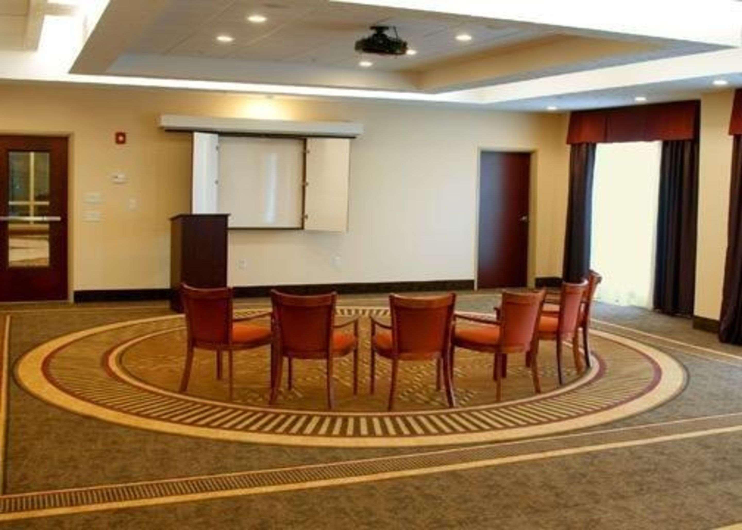 Comfort Inn & Suites Kent - University Area 외부 사진